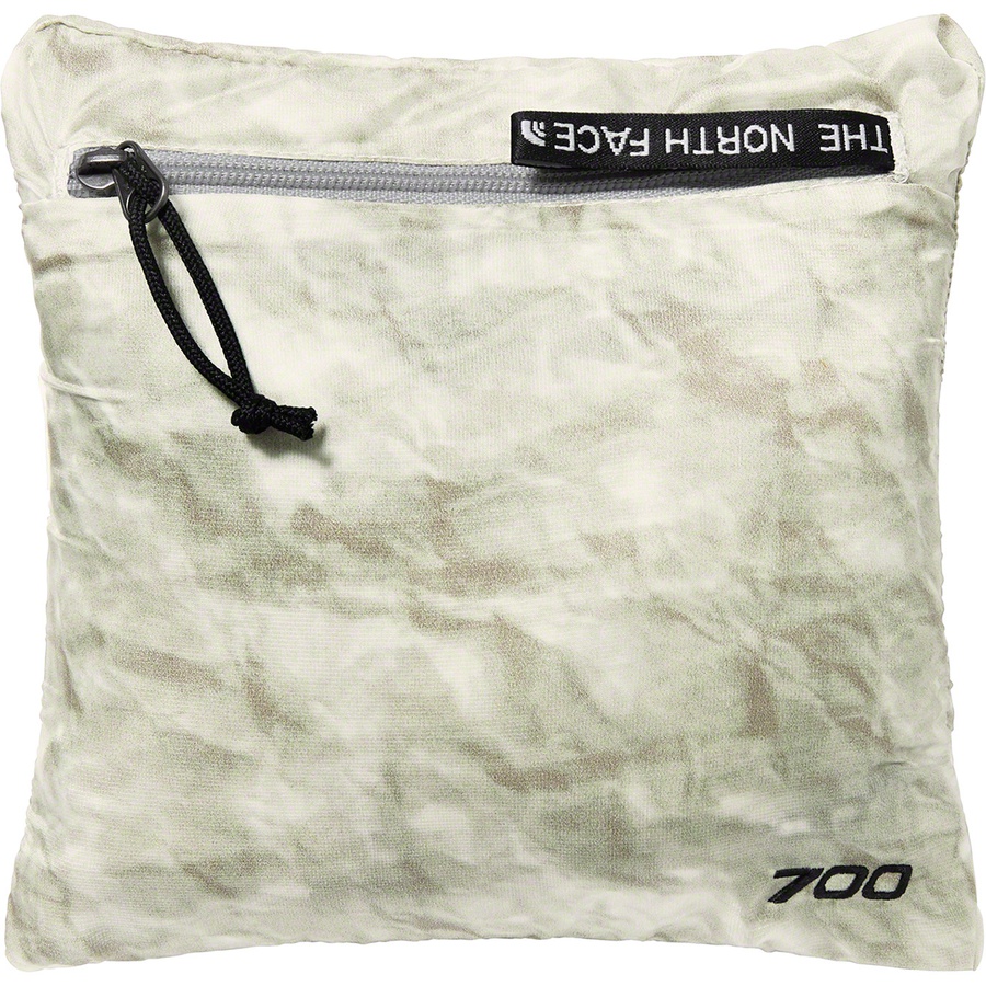 Supreme Supreme The North Face Paper Print 700-Fill Down Scarf (FW19) - Paper Print - $98