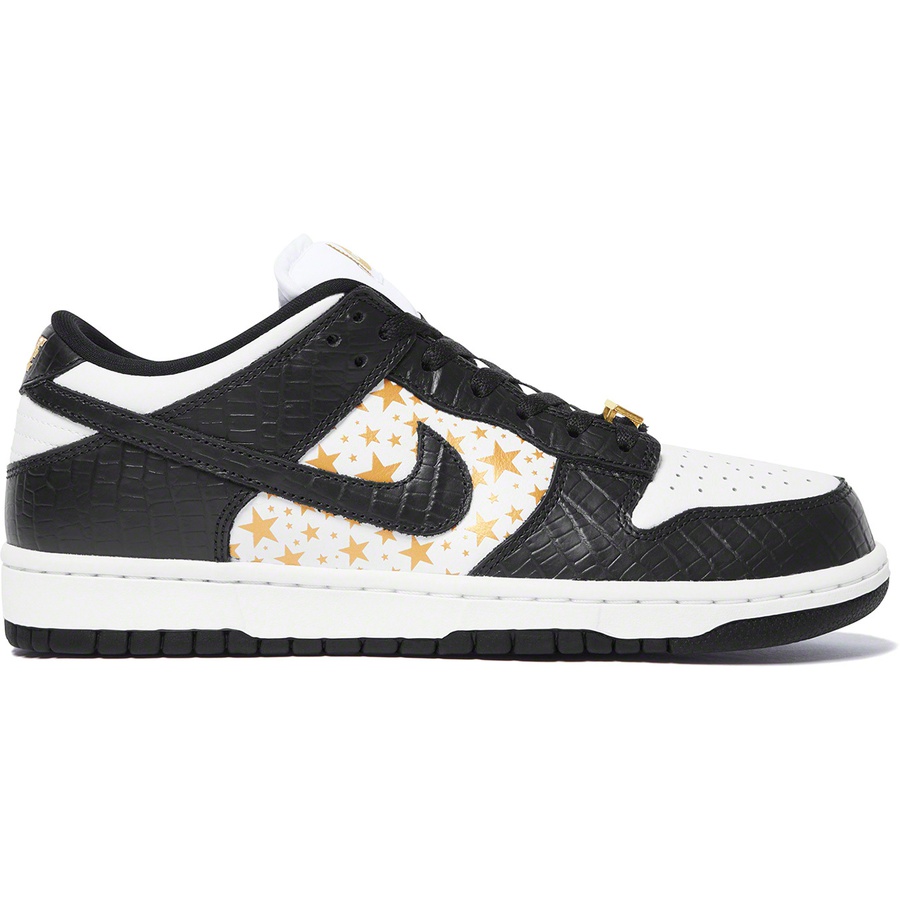 Supreme Supreme Nike SB Dunk Low (SS21) - Black - $110
