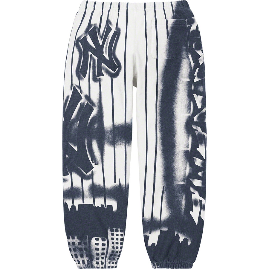 Supreme Supreme New York Yankees™Airbrush Sweatpant (FW21) - White - $198
