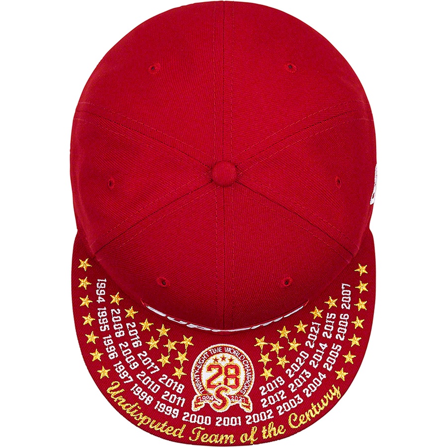 Supreme Undisputed Box Logo New Era (FW21) - Red - $54