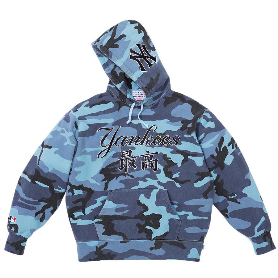 Supreme Supreme New York Yankees™ Kanji Hooded Sweatshirt (FW22) - $178