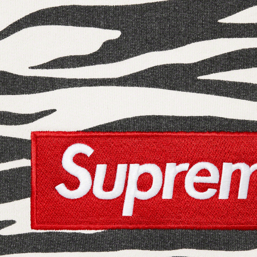 Supreme Box Logo Crewneck (FW22) - Zebra - $158