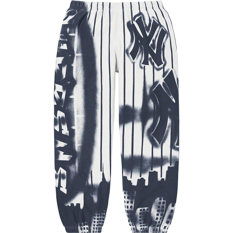 Supreme Supreme New York Yankees™Airbrush Sweatpant (FW21) - $198