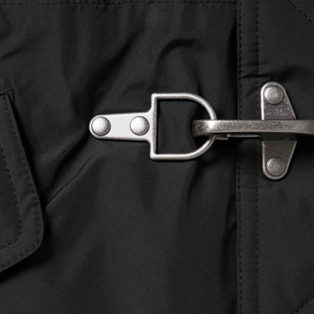 Supreme GORE-TEX 700-Fill Down Clip Parka (FW23) - Black - $798