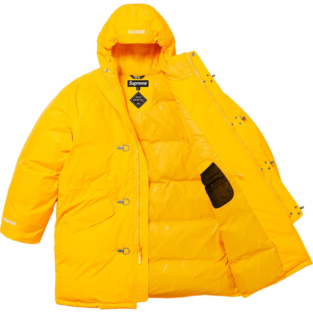Supreme GORE-TEX 700-Fill Down Clip Parka (FW23) - $798